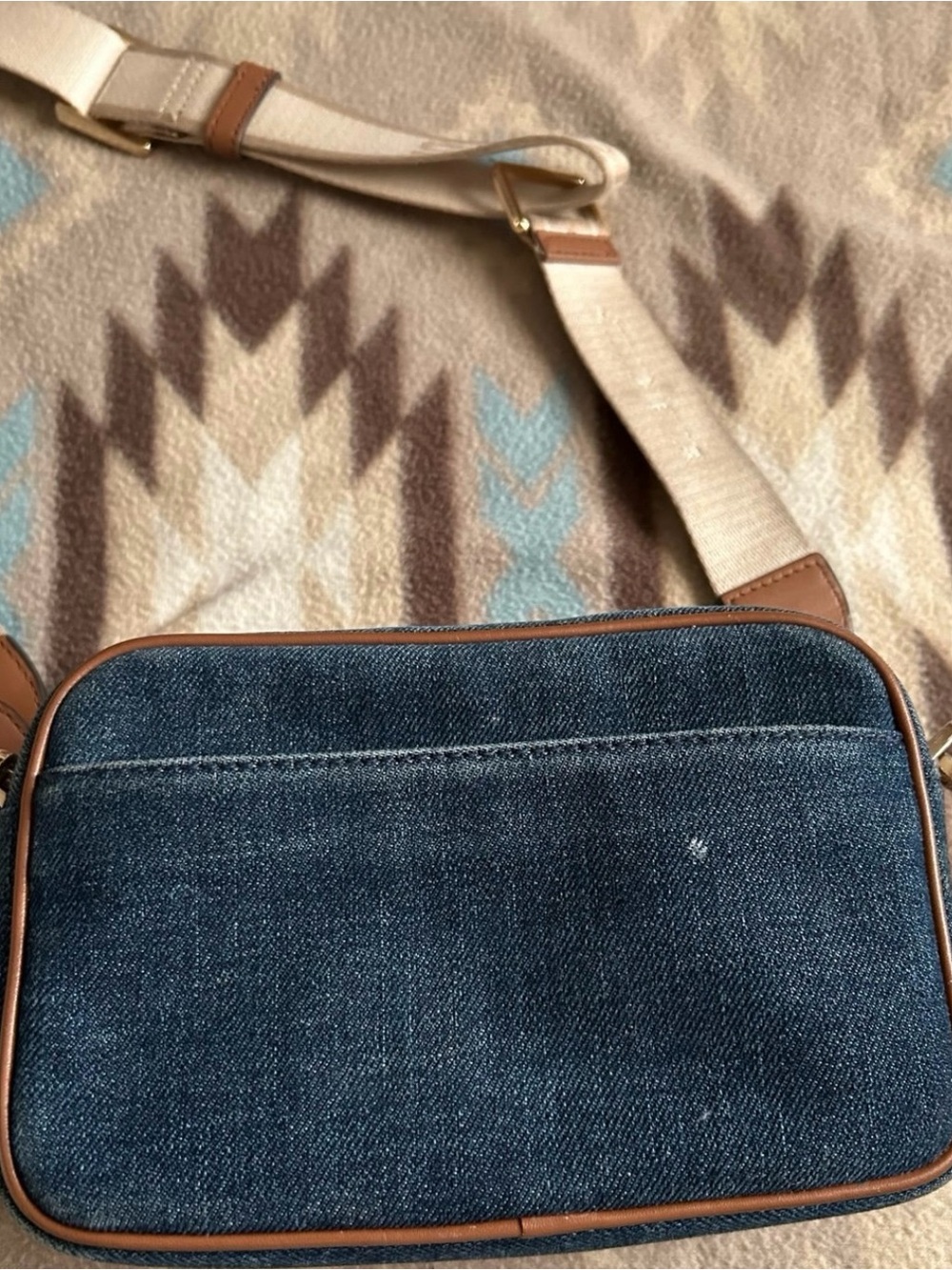 Michael Kors Denim Jet Set Crossbody Bag in Blue with Tan Trim - Picture 7 of 11